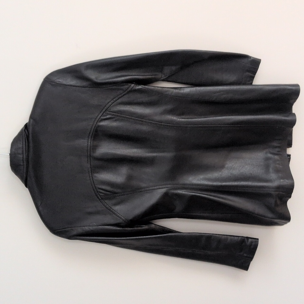 Vintage Danier Fitted ladies leather coat S - Picture 3 of 10